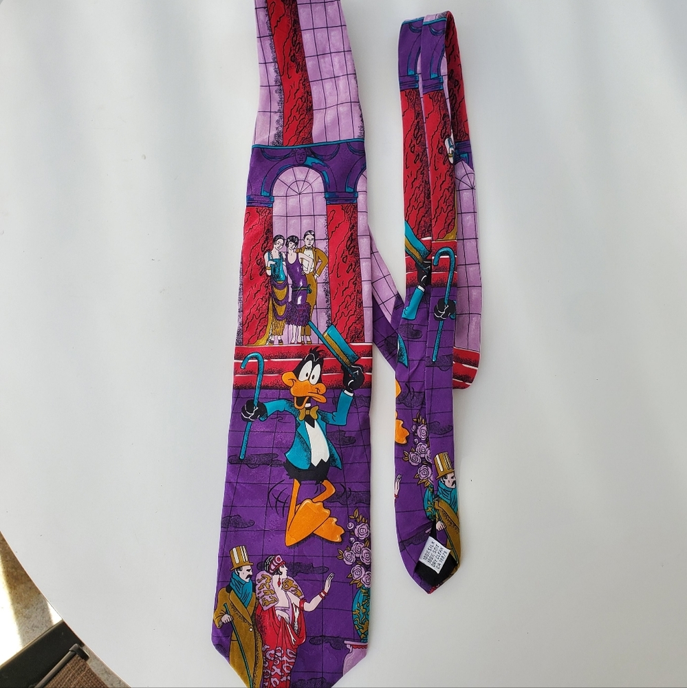 Vintage Looney Tunes tie 100% SILK